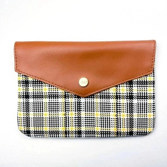 Ipsy - September 2021 - Glam Bag Plaid Envelope Beauty Bag - Picture 1 of 1